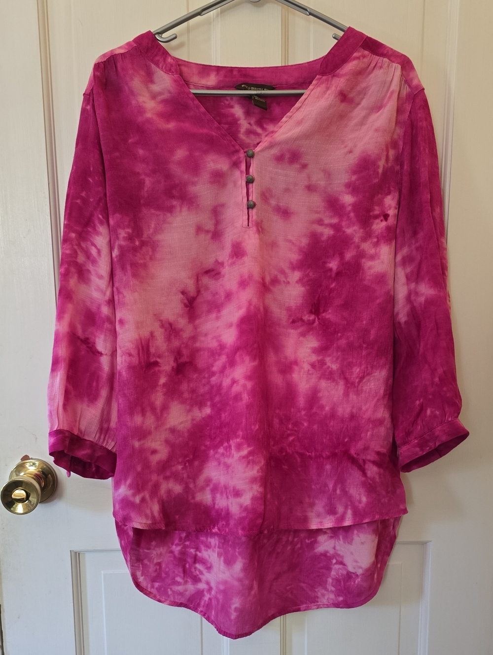 Bit & Bridle Pink Tie-Dye V-Neck Tunic Size L